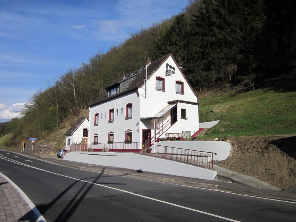 Отель Gastehaus Am Fels Альтенар Экстерьер фото
